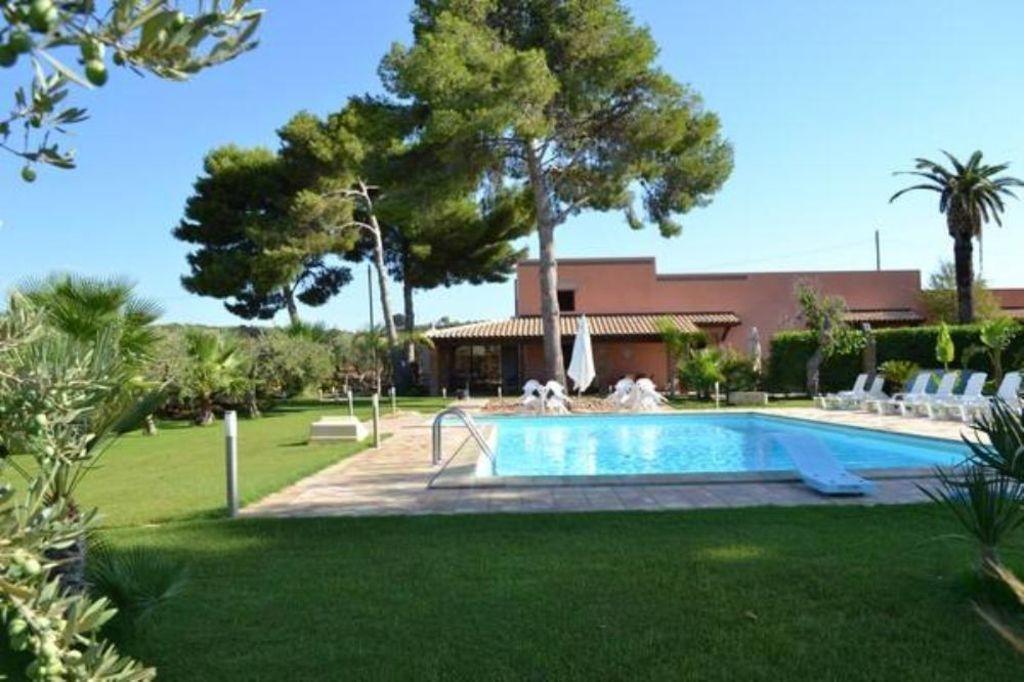 Holiday Menfi | Casale Abate Exterior photo